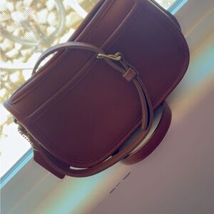 Elegant Brown Leather Shoulder Bag
